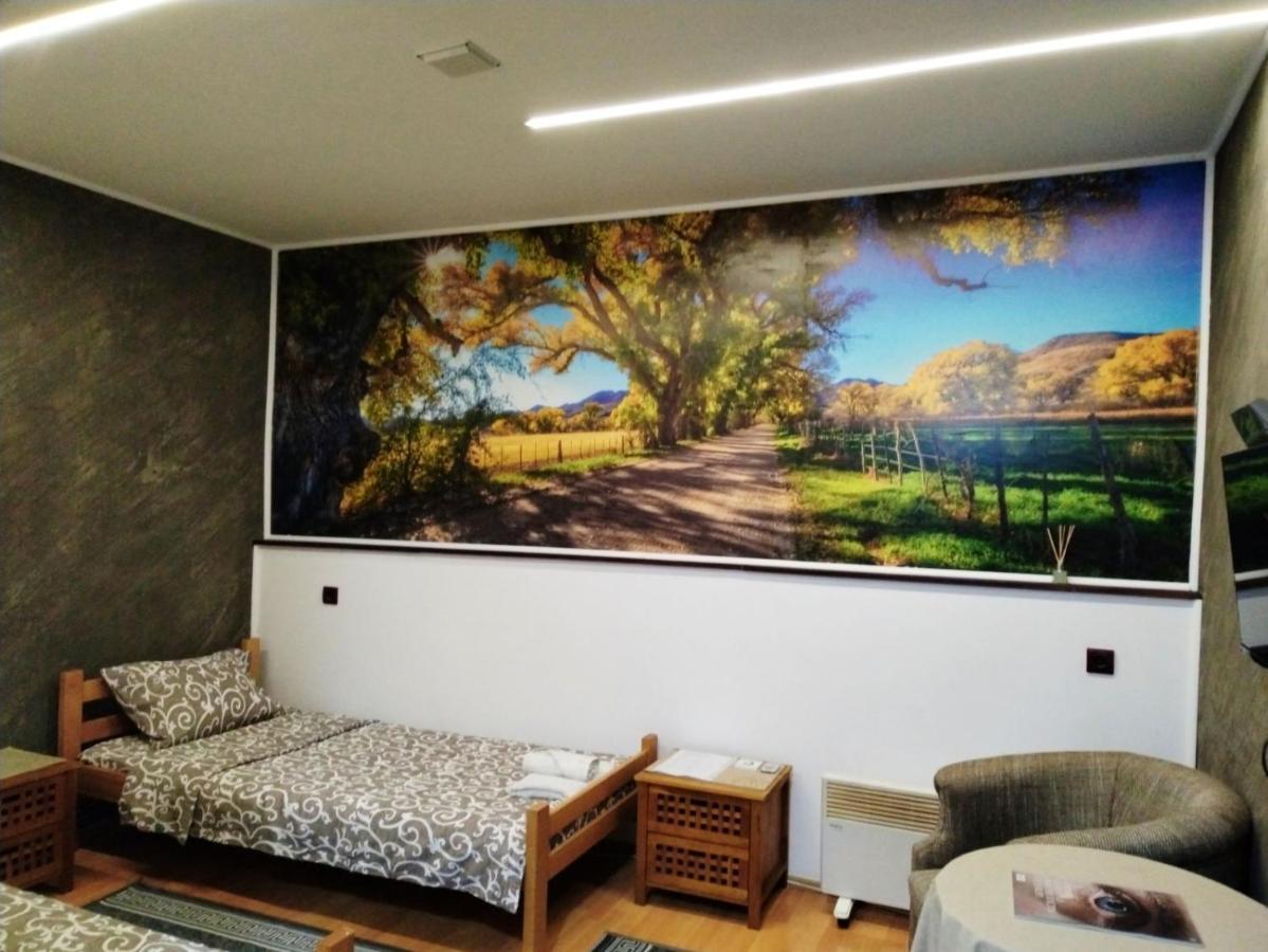 Fun Rooms Sobe Prenociste Borca Bagian luar foto
