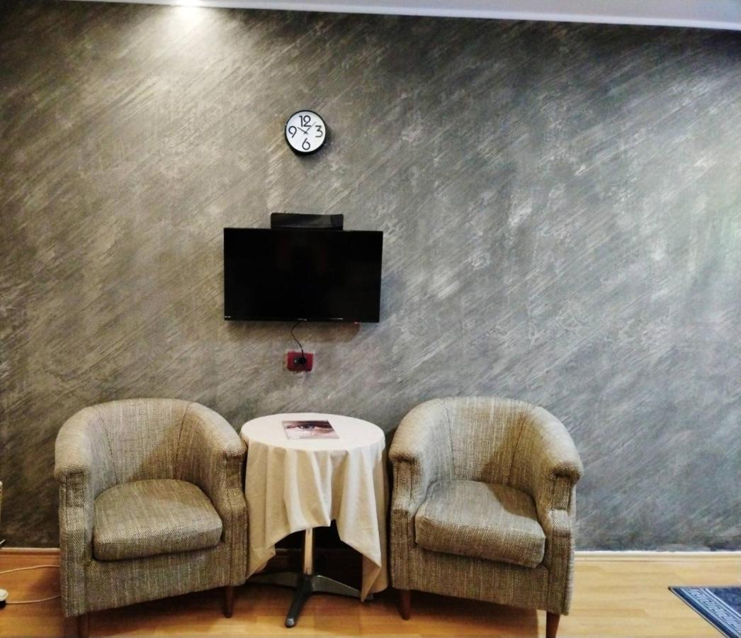 Fun Rooms Sobe Prenociste Borca Bagian luar foto