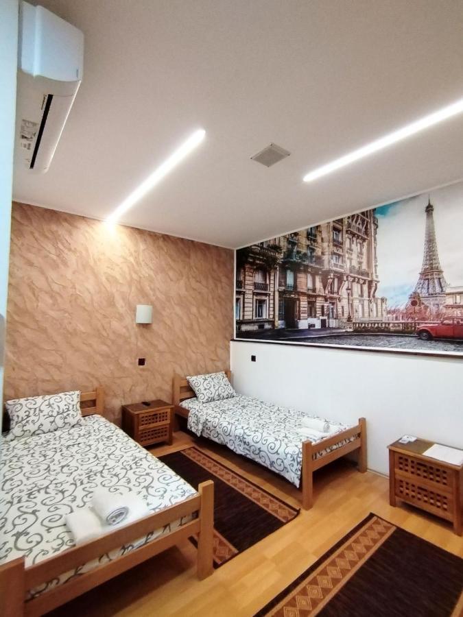 Fun Rooms Sobe Prenociste Borca Bagian luar foto